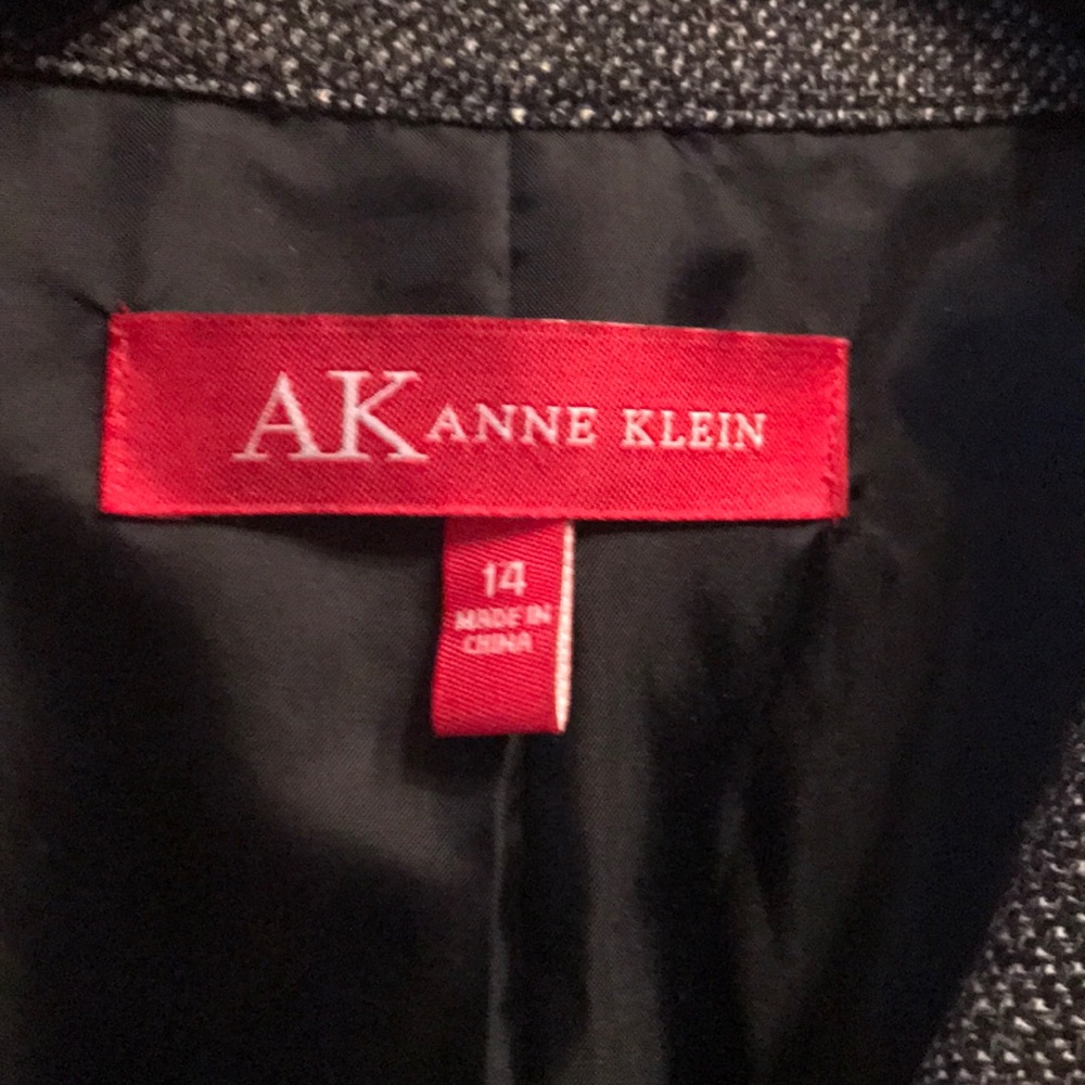 Jacket - Picture 4 of 4